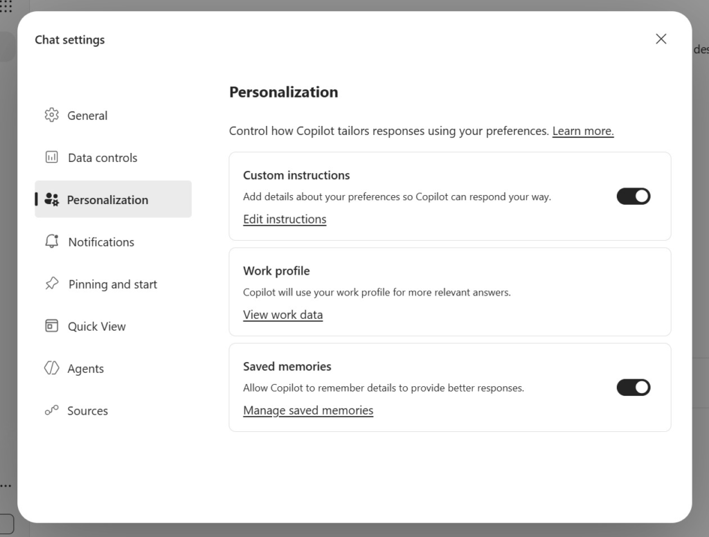 Tangkapan skrin tetingkap "Chat settings" dengan pilihan "Personalization" dipilih, memaparkan tetapan "Custom instructions", "Work profile", dan "Saved memories" untuk mengawal cara Copilot menyesuaikan respons mengikut pilihan pengguna.